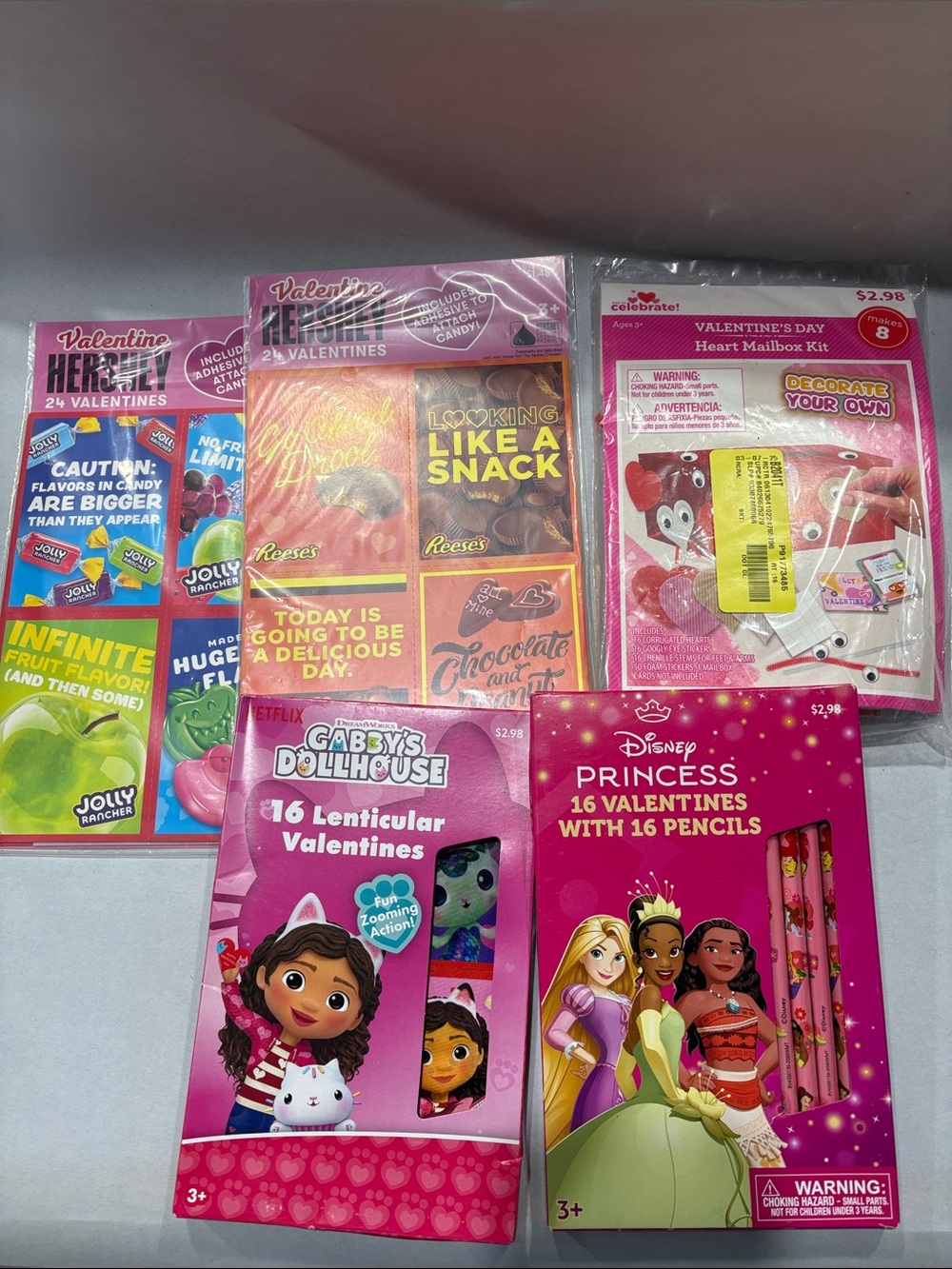 Girls Valentine’s Day party gift set bundle cards, DIY mailbox DISNEY NEW